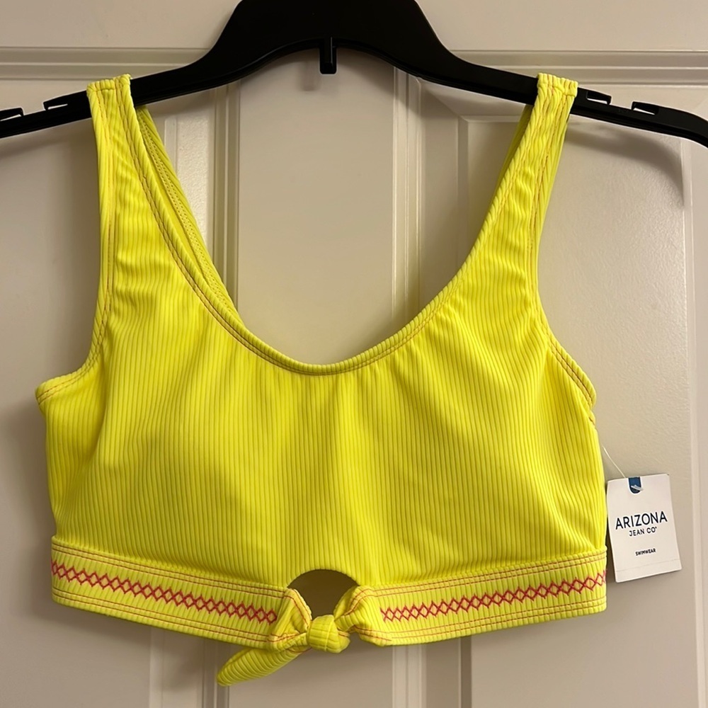 Arizona jean Co ladies swim top